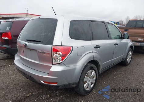 2013 Subaru Forester 2.5X из США, поврежденный, VIN JF2SHAAC0DH420575